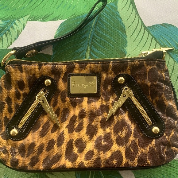 Leopard wristlet Betsey Johnson - Picture 1 of 4